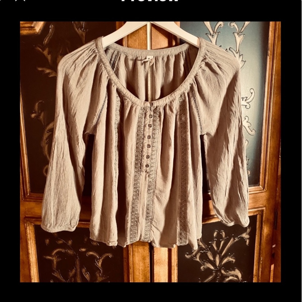 Mudd S Boho style top in olive green